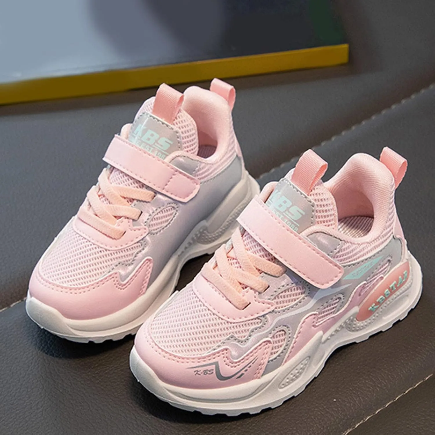 Fashion All Seasons Children Sports Girls Flat Lightweight Mesh Breathable and Comfortable Solid Toddler Tennis Shoes