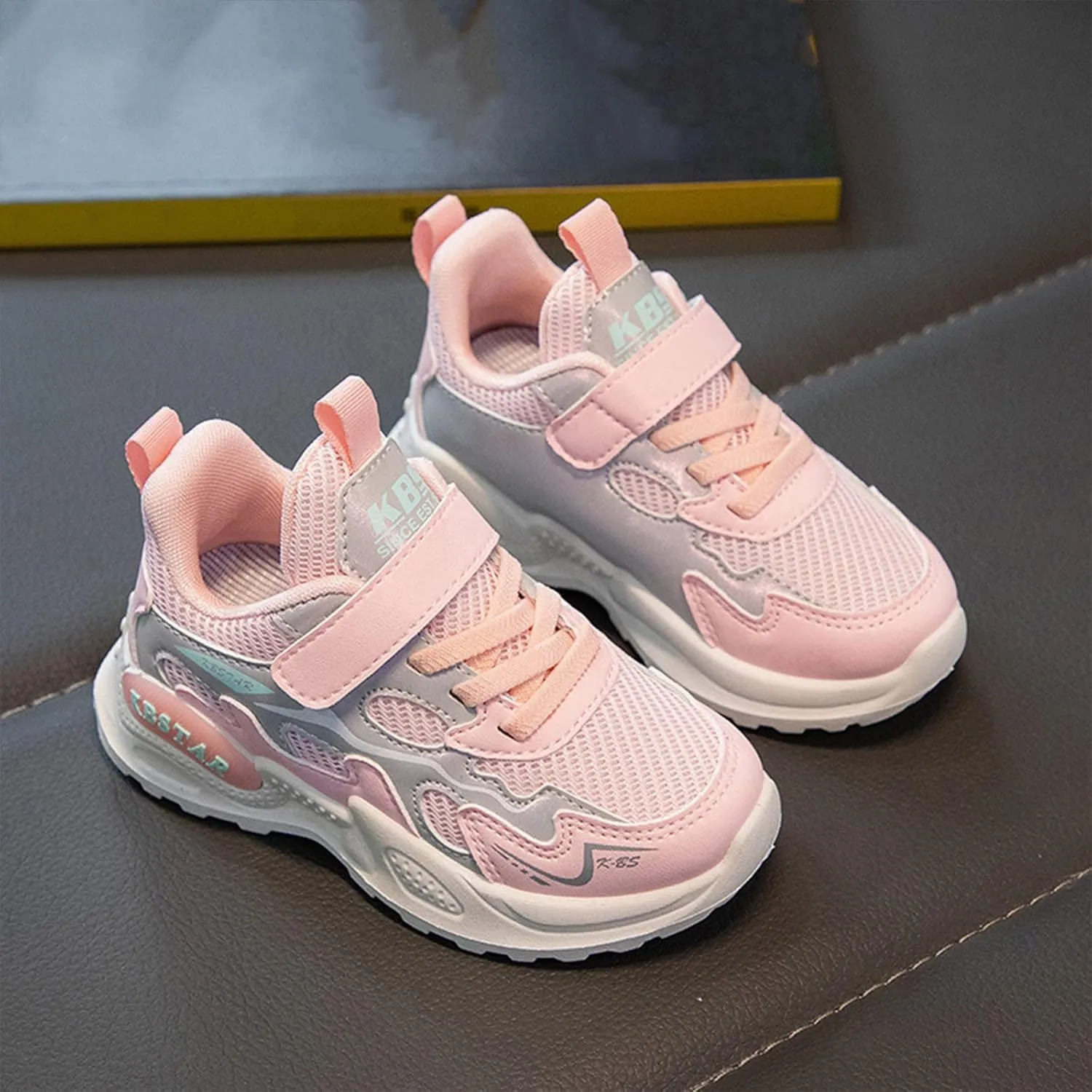 Fashion All Seasons Children Sports Girls Flat Lightweight Mesh Breathable and Comfortable Solid Toddler Tennis Shoes