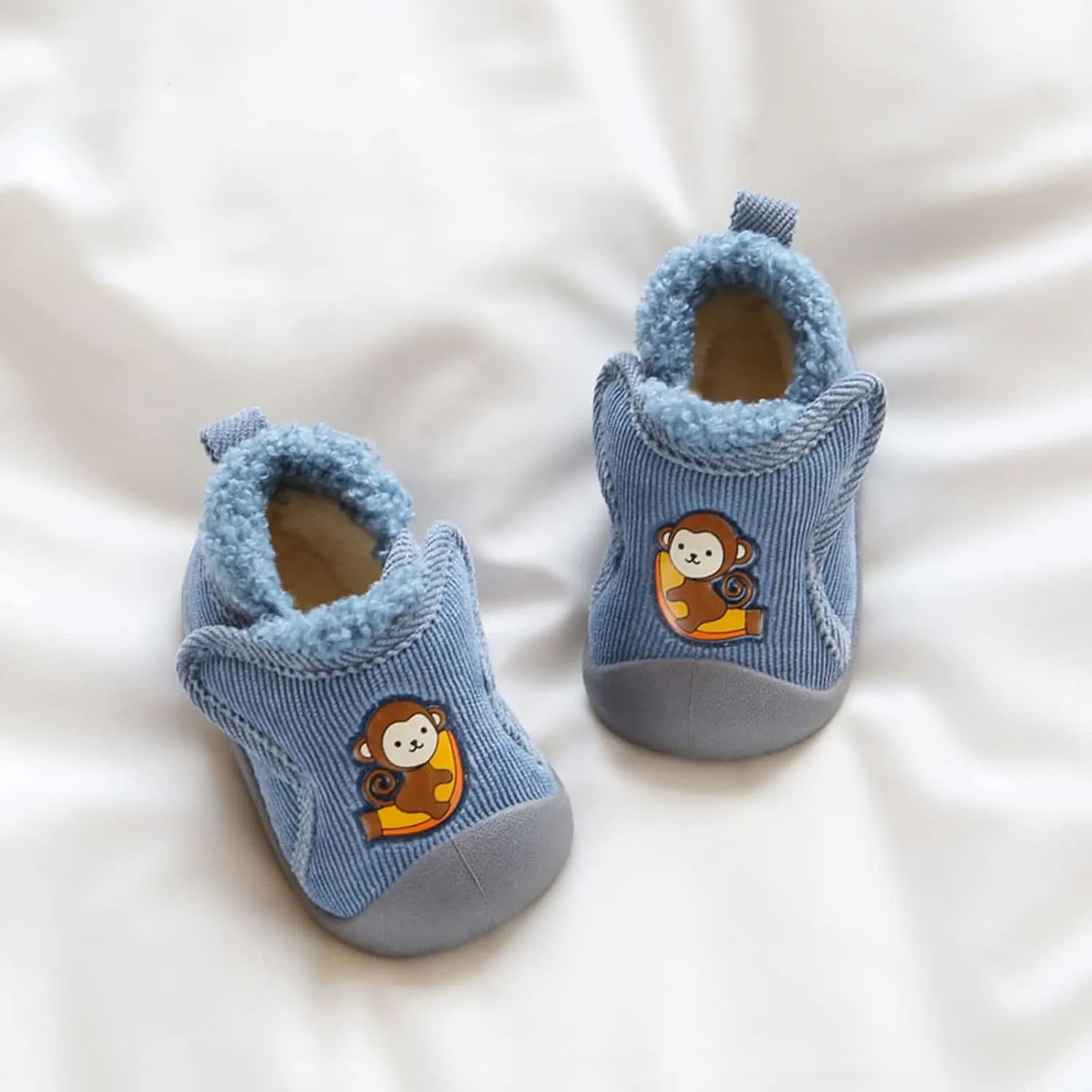 Infant Girls Boys artoon Cotton Cloth Plush Shoes Soft Flat Bottom Lightweight Slip On Warm Sport Shoes for Baby