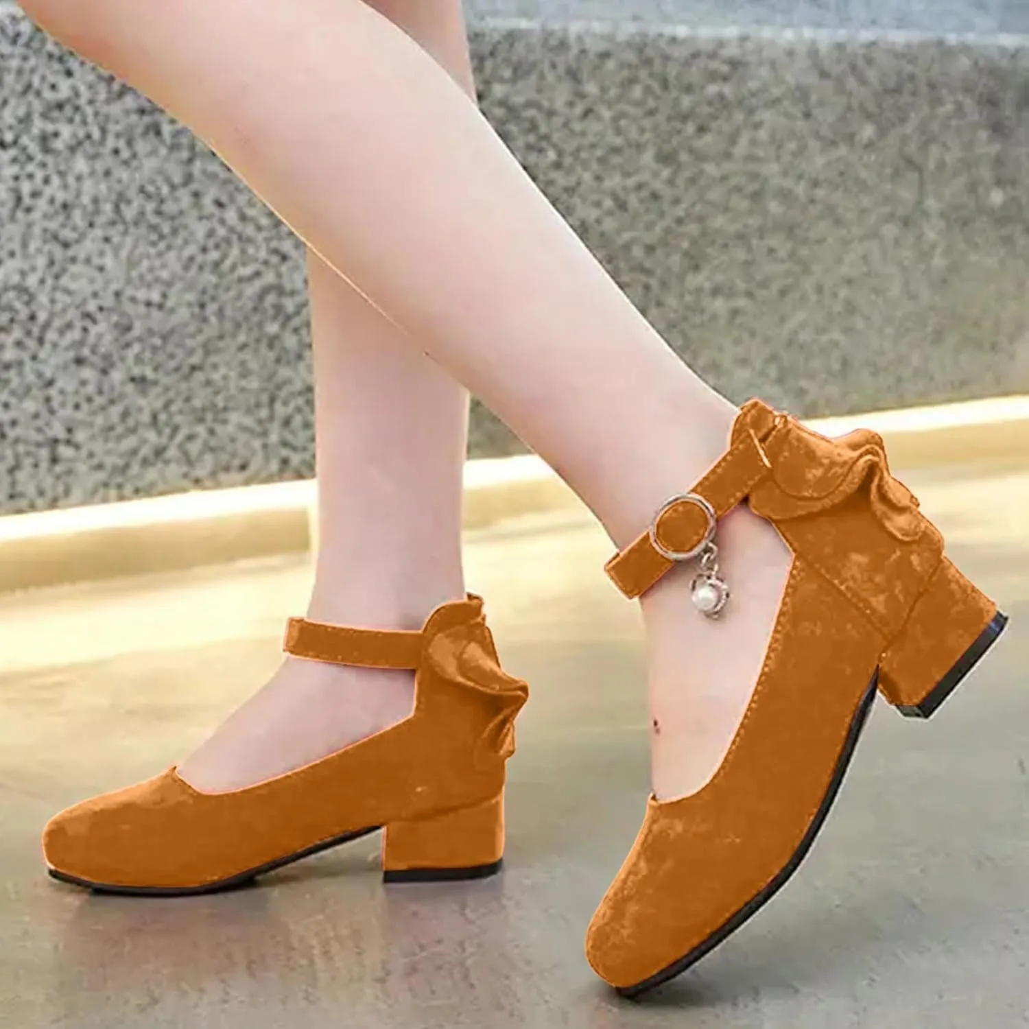 Kids Hiking Shoes Children Shoes Thick High Heel Sandals Fashionable Diamond Bow Small High Heel Toddler Slide