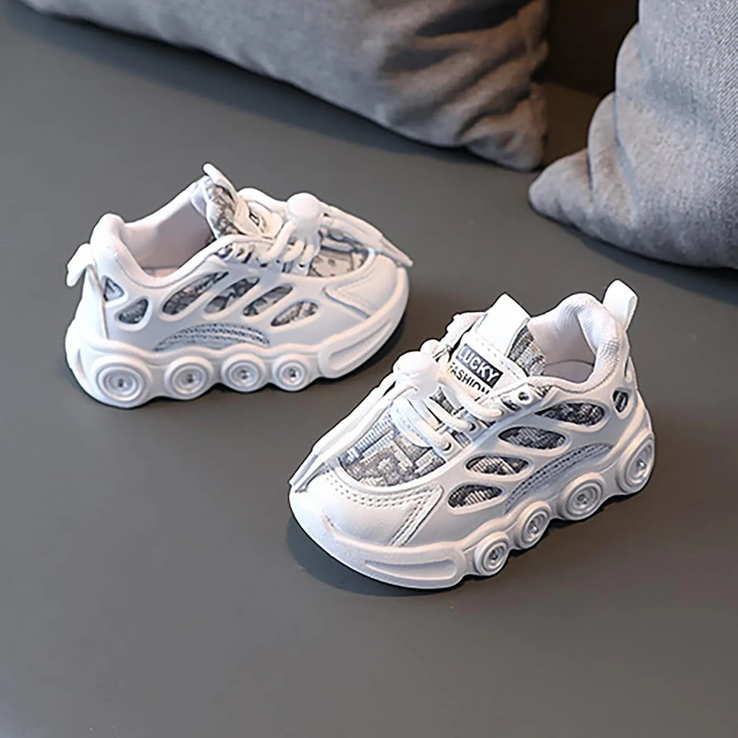 Light Up Shoes for Kids Fashion Adjustable Strap Lace-Up Athletic Sport Walking Sneakers Outdoor Indoor Trainer