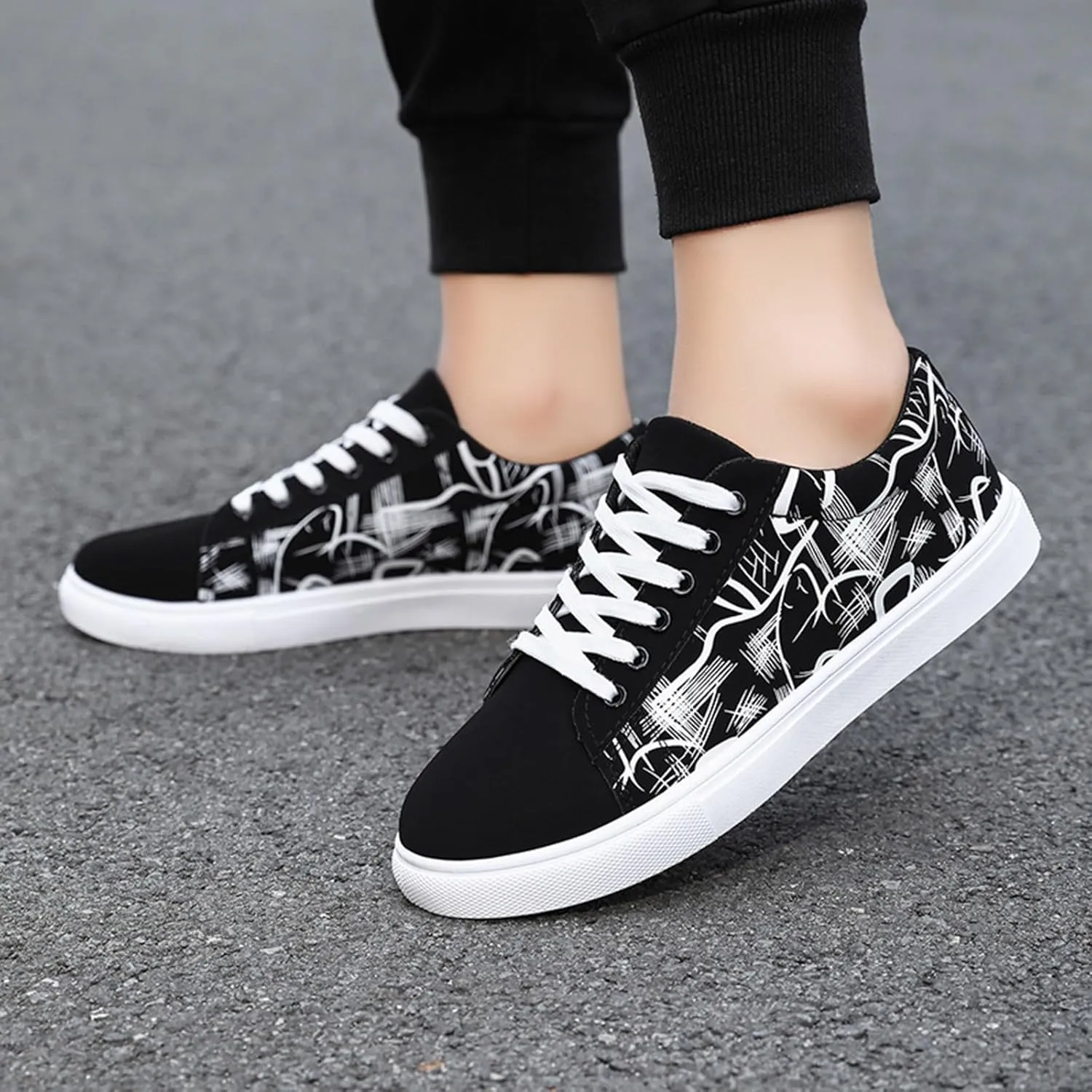Mens Loafers & Slip-Ons Men Shoe Flat Low Top Casual Cloth Shoes Fashionable Outdoor Canvas Casual Shoes
