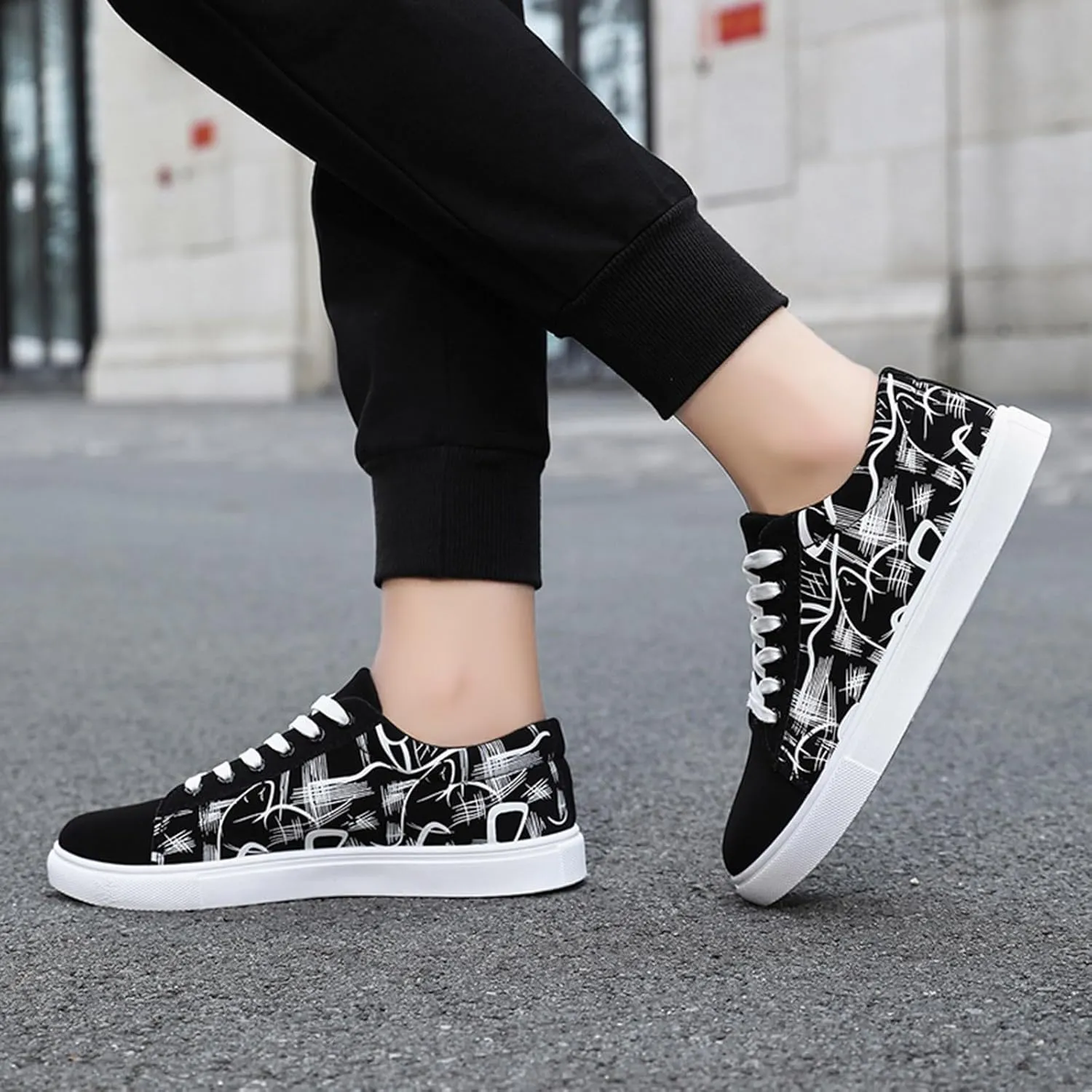 Mens Loafers & Slip-Ons Men Shoe Flat Low Top Casual Cloth Shoes Fashionable Outdoor Canvas Casual Shoes