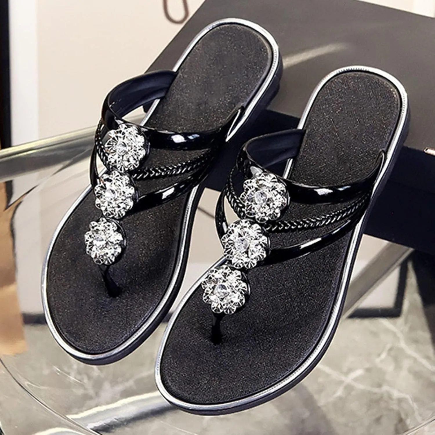 Rhinestone Flip Flops for Women Flat Flip Flops Slippers Fashion Rose Open Toe Sandals Comfortable Non-Slip Flats Bohemian Beach Sandal Comfort Clip Toe Slides