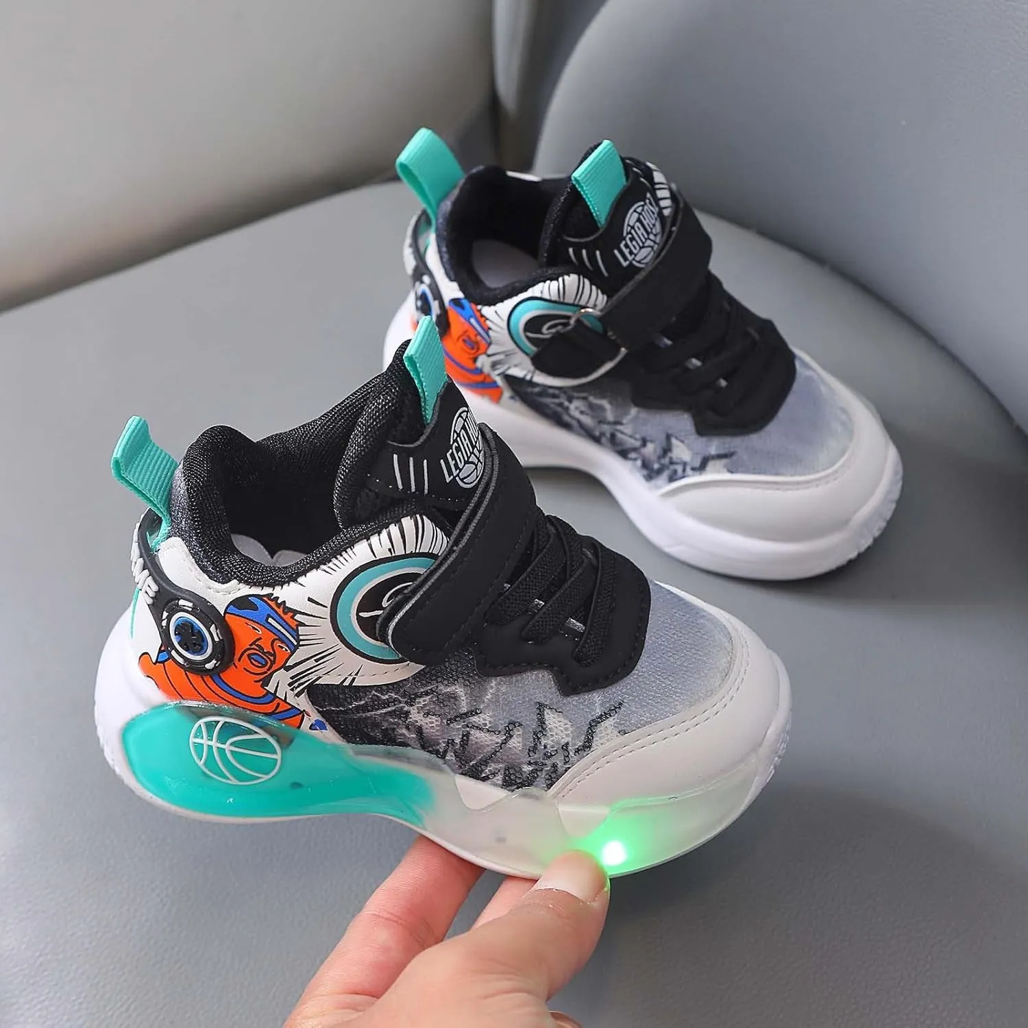 Sneakers for Girls Luminous Breathable Light Up Shoes for Kids Hook and Loop Flashing Comfortable Running Walking Shoes