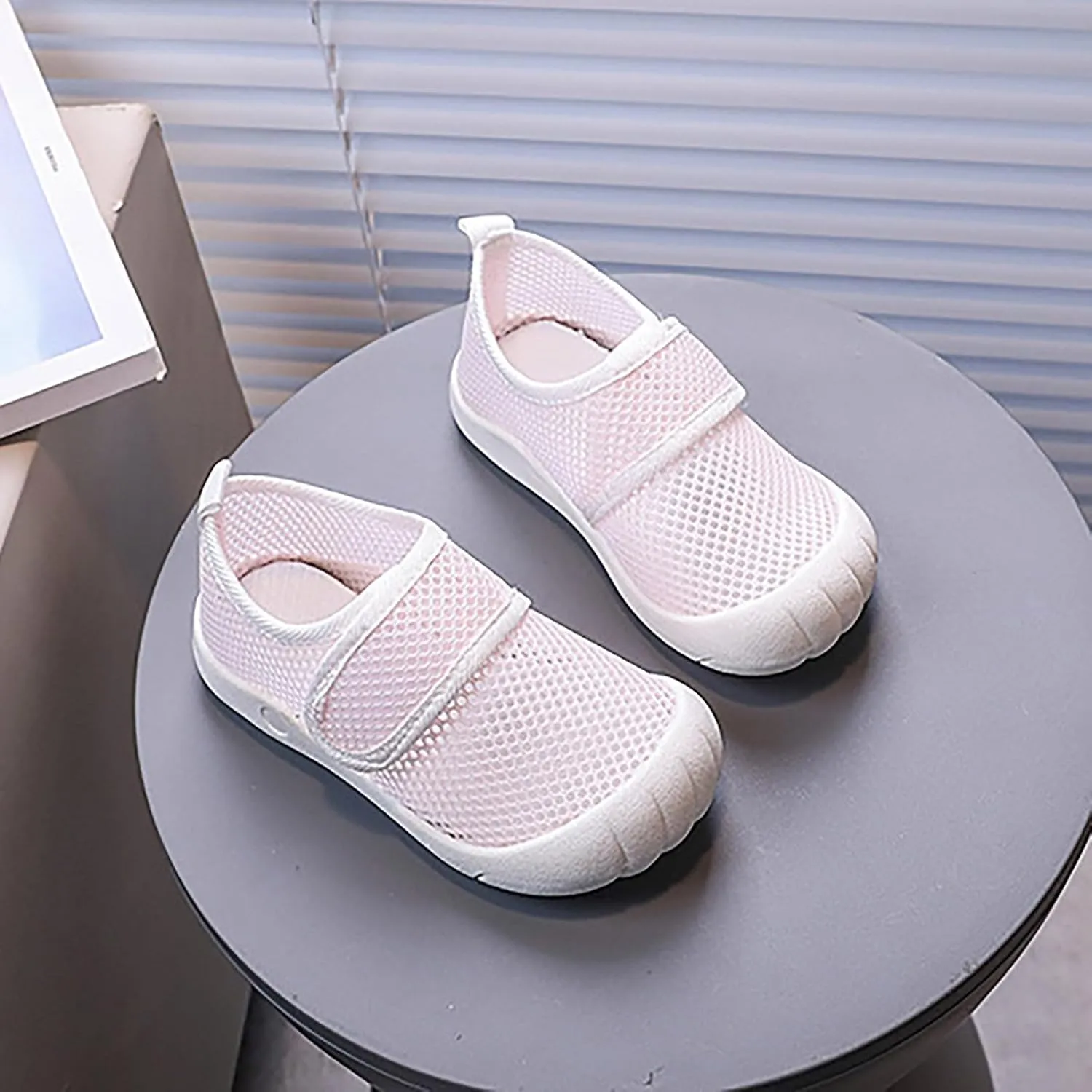 Toddler Water Shoes Quick Dy Kids Mesh Soft Barefoot Beach Walking Surfing Yoga Adjustable Sandals Slippers