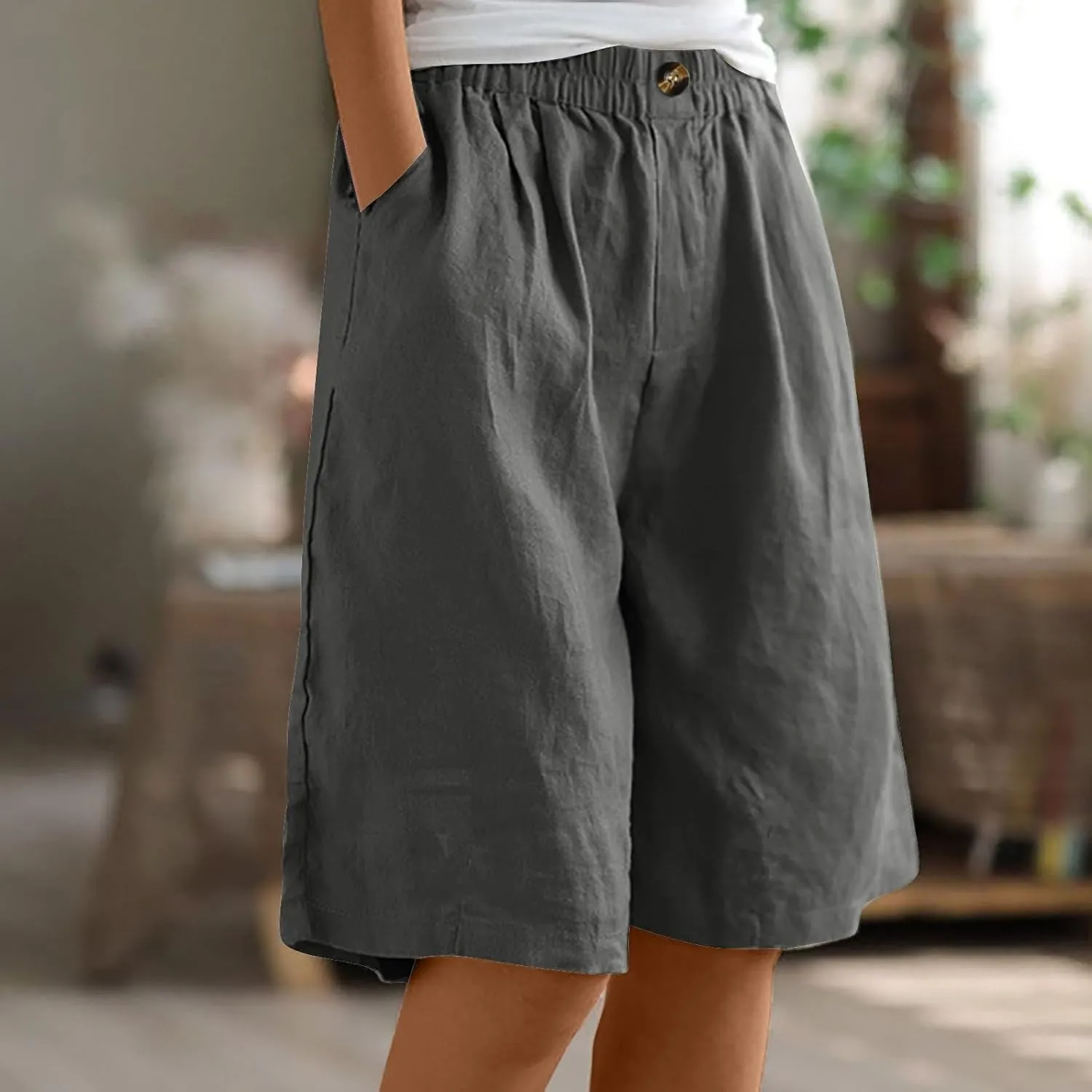 Women's Linen Shorts Elastic Waist Exercise Shorts Casual Knee Length Shorts Trendy Beach Shorts Wide Leg Shorts