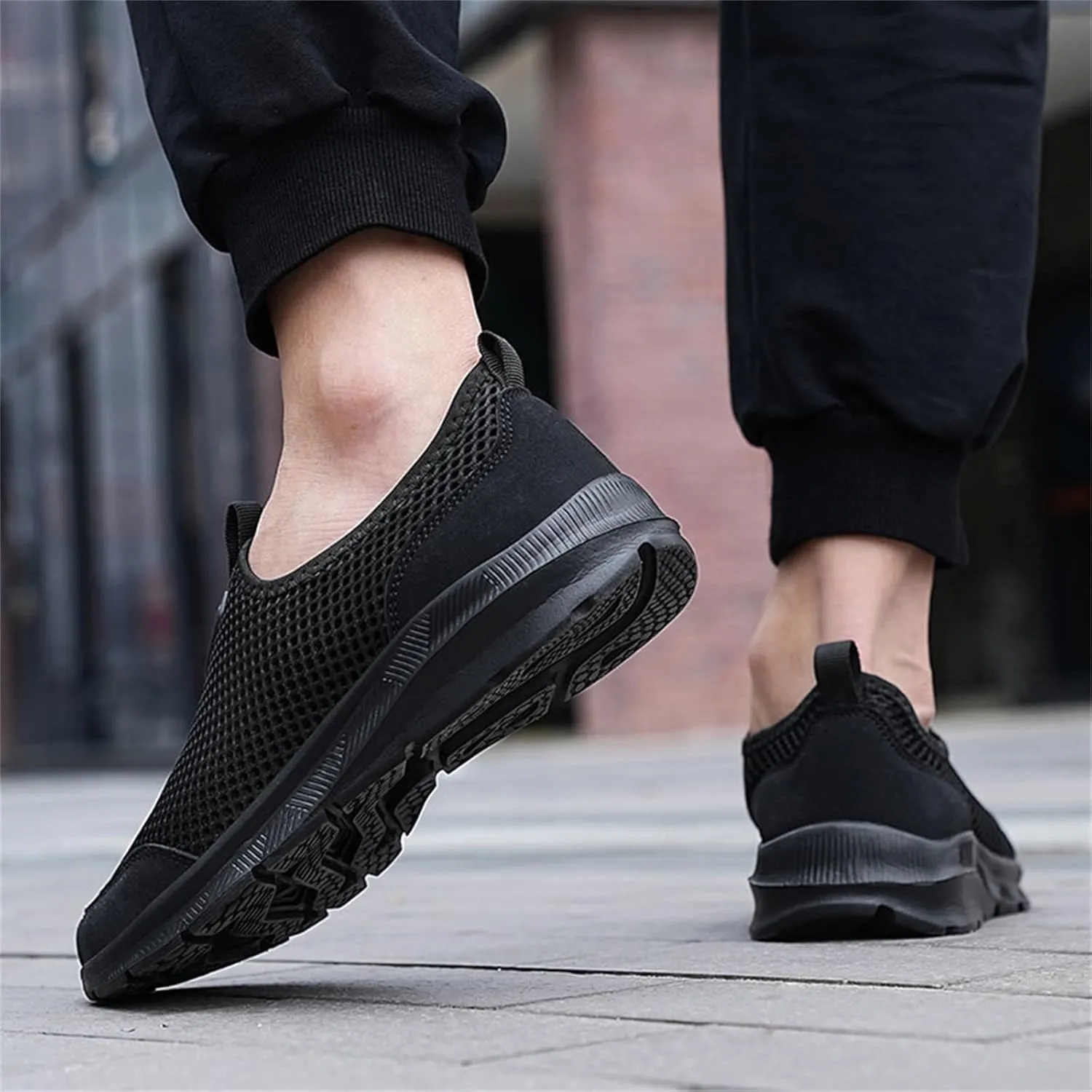 Womens Slip On Walking Shoes Lightweight Breathable Non Slip Mens Casual Shoes Mesh Men Shoes Casual Women's Fashion Sneakers Brown Tennis Shoe Loafers Casual Slip On