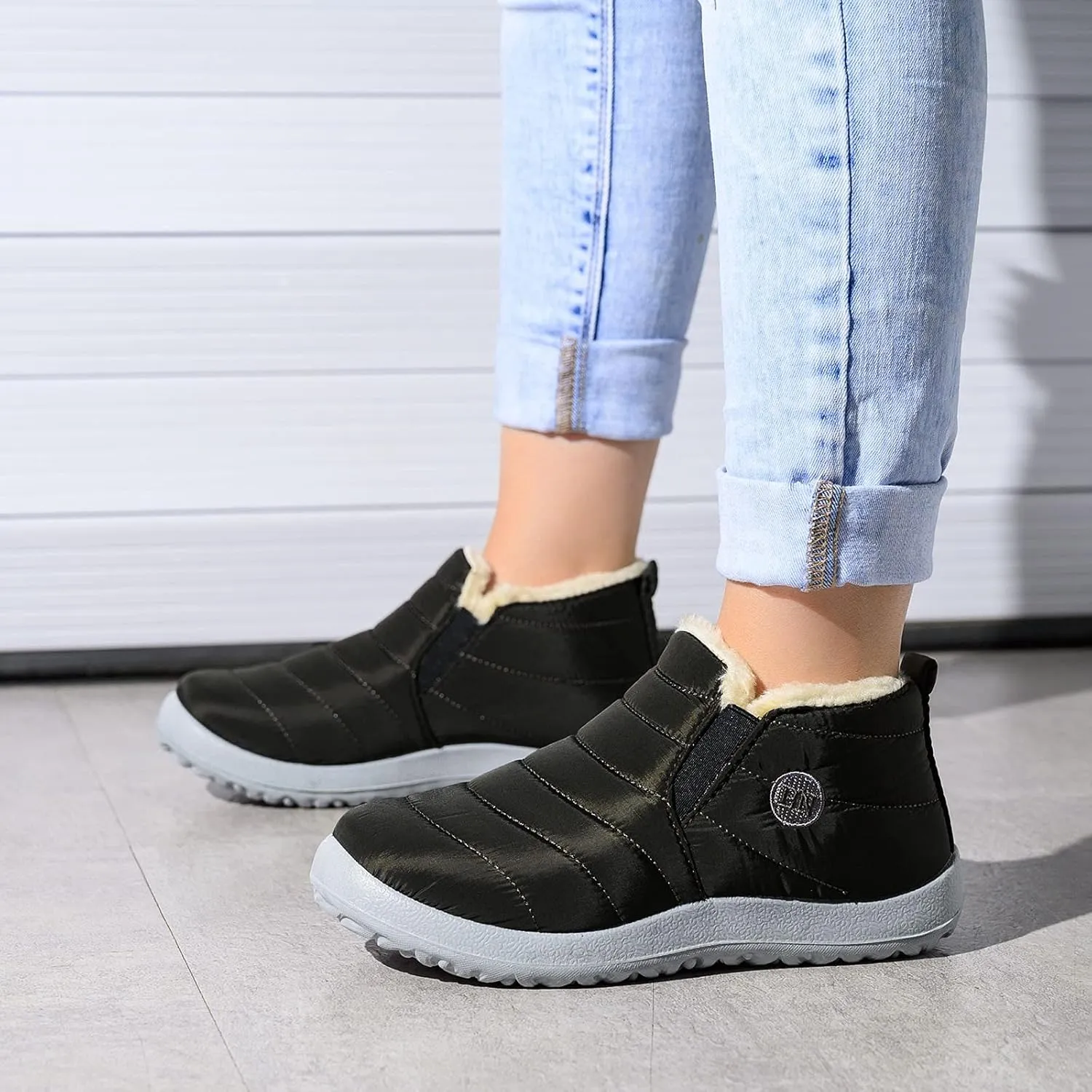 Womens Snow Boots Winter Warm Booties Plush Fleece Lined Anti-Slip Ankle Boots Outdoor Sneakers Slip On Water-proof Booties Comfortable Warm Shoes Lightweight Cold Weather Boots Short Boots